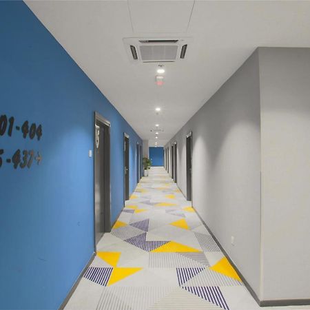 Fives Hotel Dnp Джохор Бахру Екстериор снимка