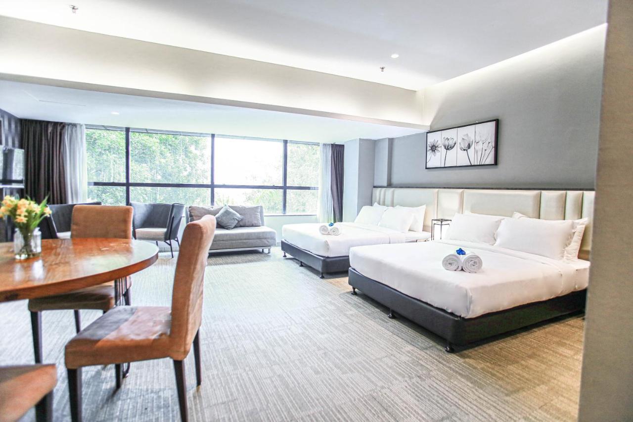 Fives Hotel Dnp Джохор Бахру Екстериор снимка