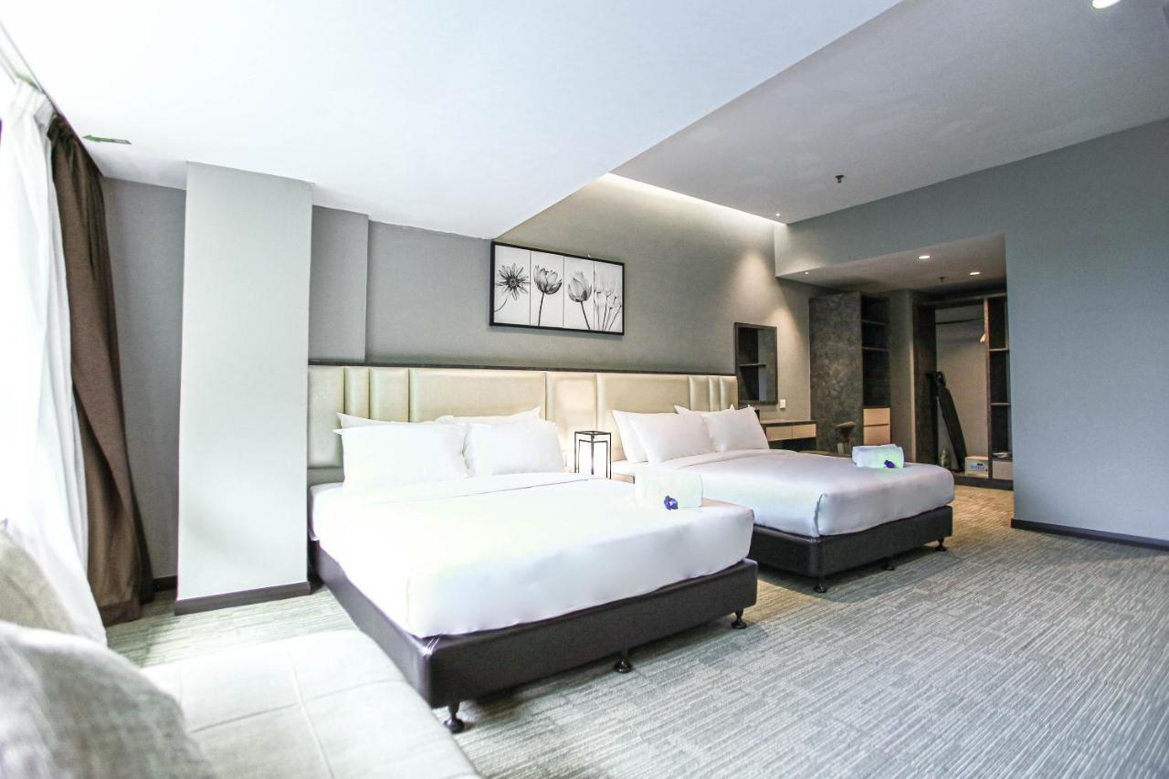 Fives Hotel Dnp Джохор Бахру Екстериор снимка