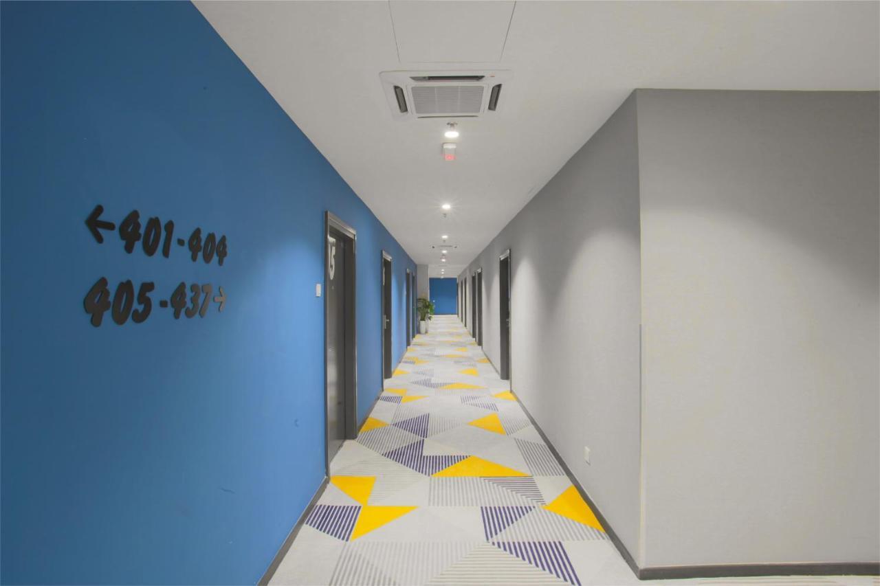 Fives Hotel Dnp Джохор Бахру Екстериор снимка